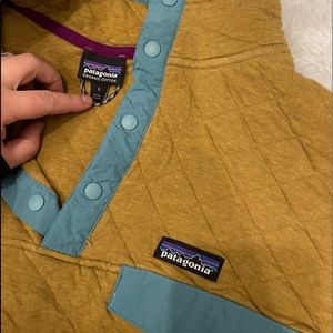 Men’s Patagonia quilted pull over half button